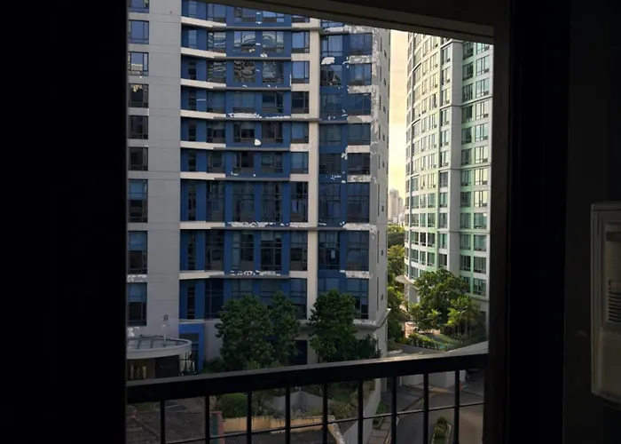 Premium 2 Bedroom With Balcony In The Heart Of Bgc Aparthotel Manila